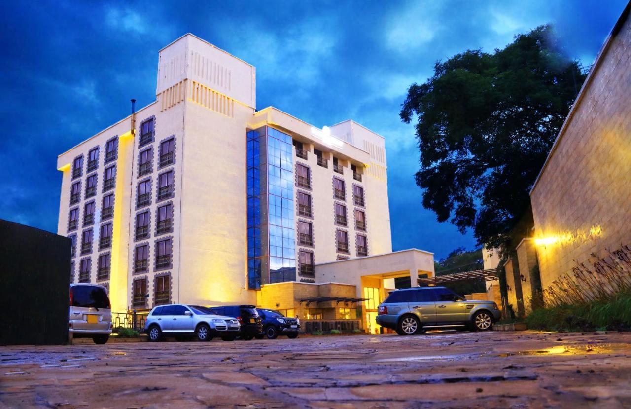 The White Rhino Hotel Nyeri Zewnętrze zdjęcie